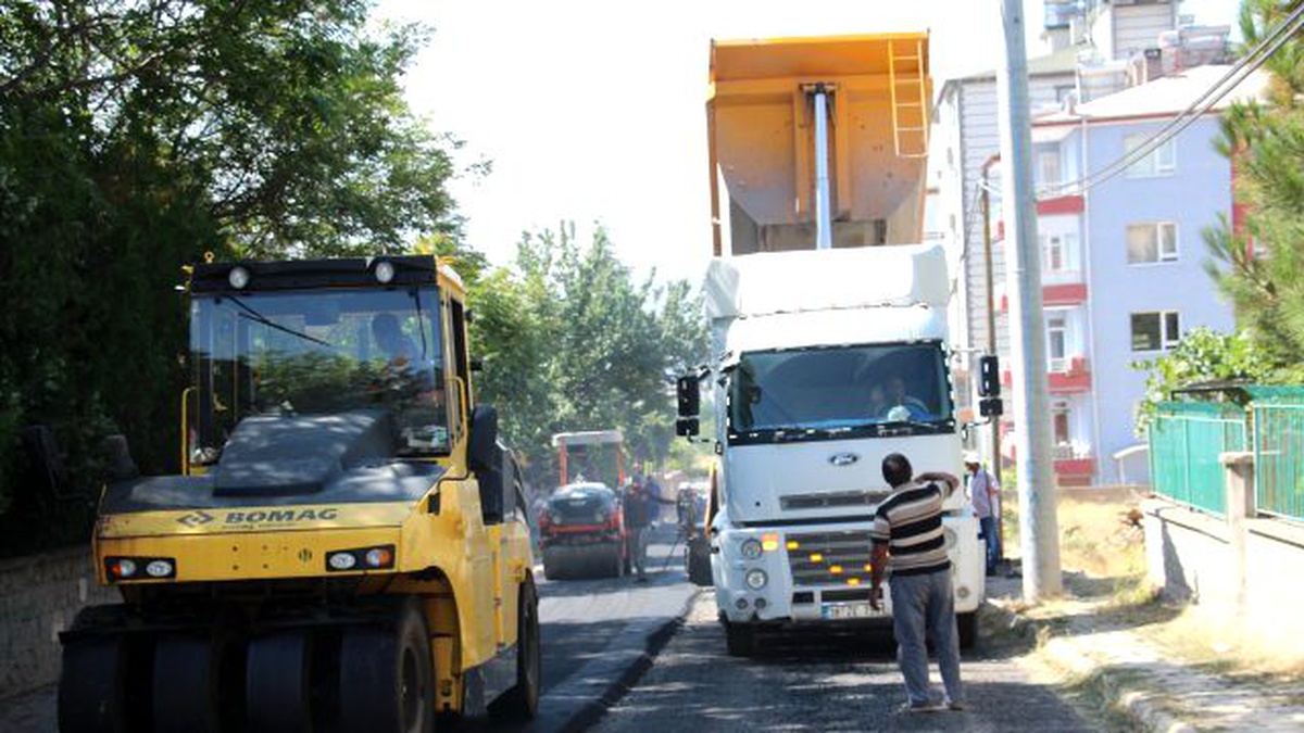 Âşık Seyrani Mahallesinde Asfaltlama Çalışması