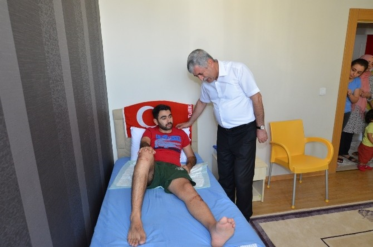 Başkan Polat\'tan 15 Temmuz Gazisi Alpdemir\'e Ziyaret
