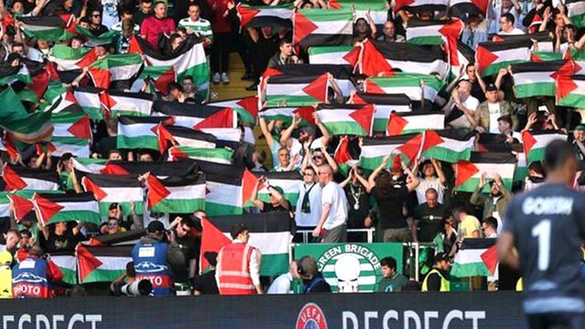 Celtic Taraftarları, Hapoel Be'er Sheva Takımına Karşı Filistin Bayrağı Açtı