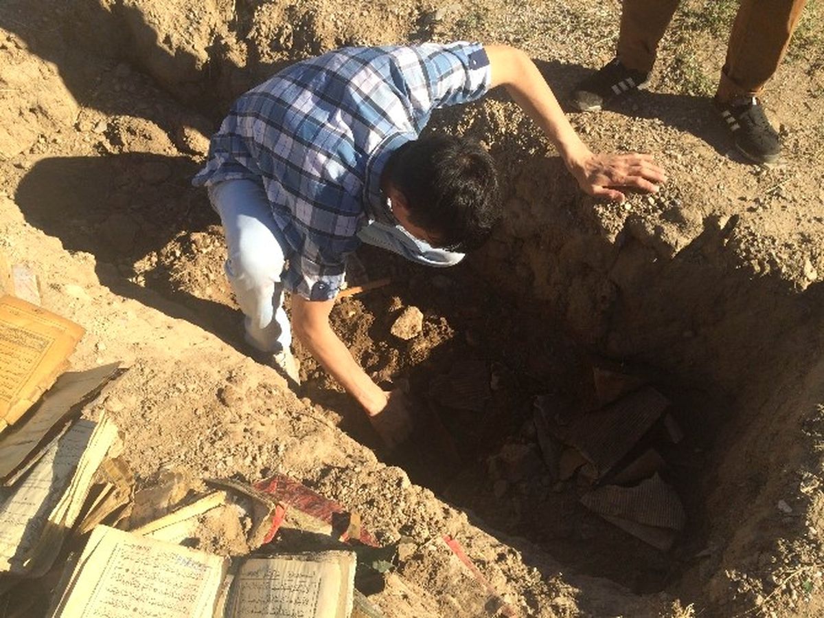 Çukurdan Onlarca Kur'an-ı Kerim Çıktı