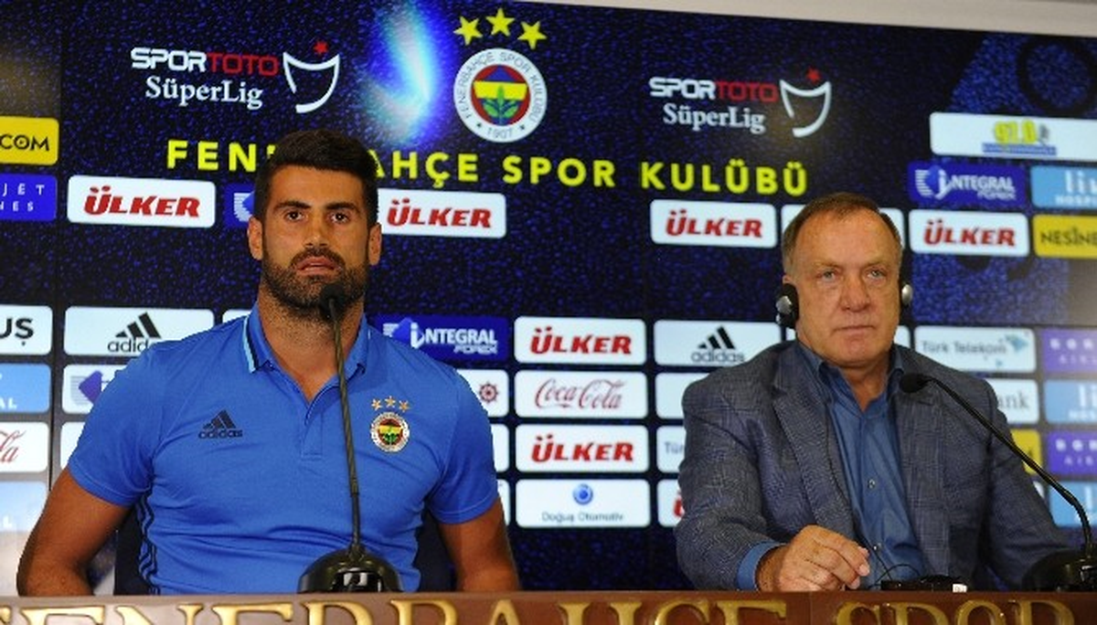 Dick Advocaat: "Takımda Bireysel İsimler Üzerine Konuşmak Benim Tarzım Değil"