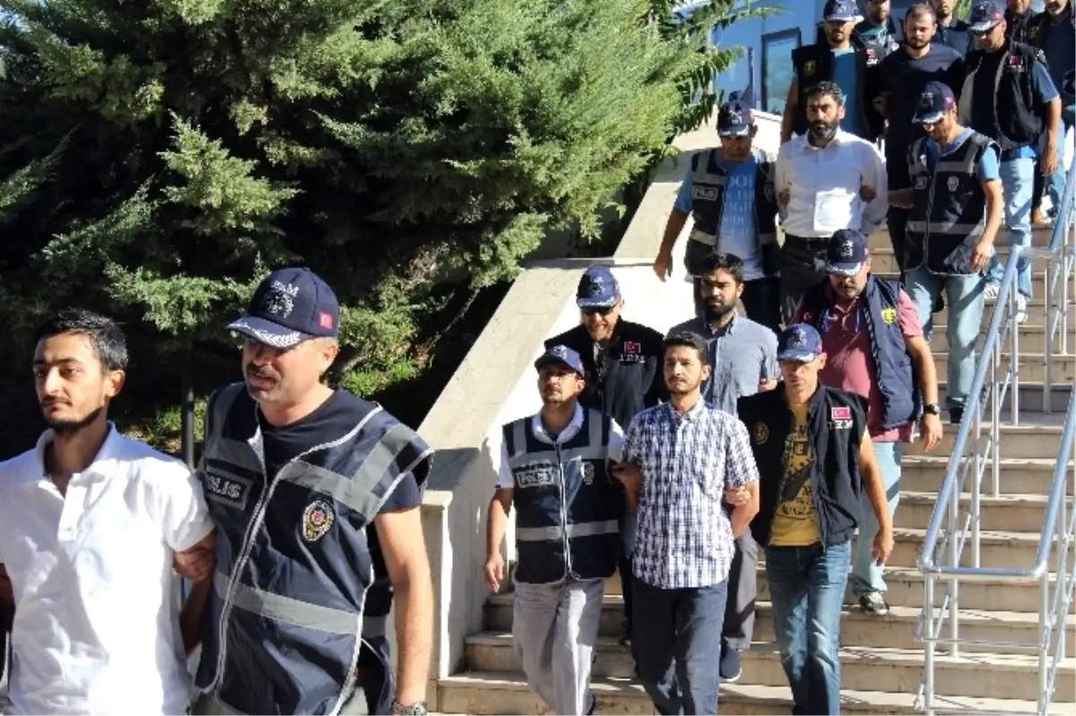 Fetö\'nün Suikast Timi Adliyeye Sevk Edildi