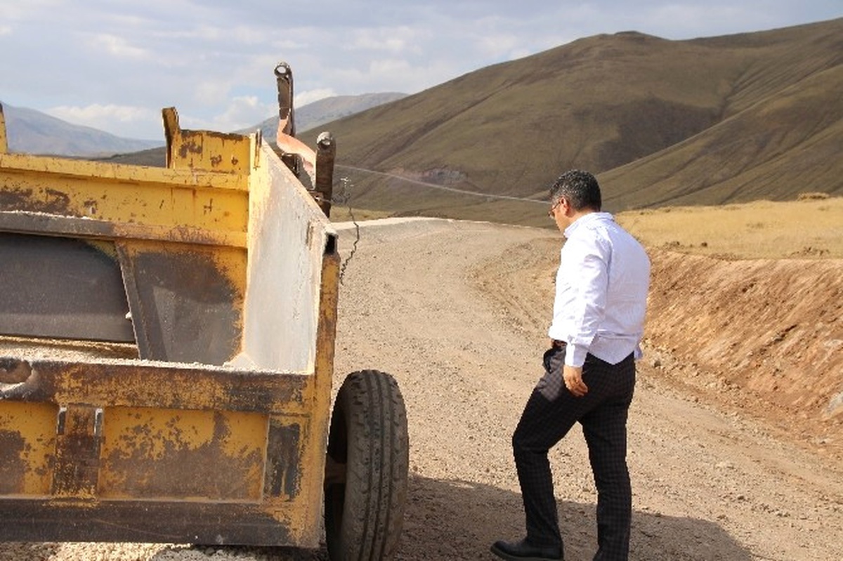 Kaymakam Çetin Yol Yapım Çalışmalarını Denetledi