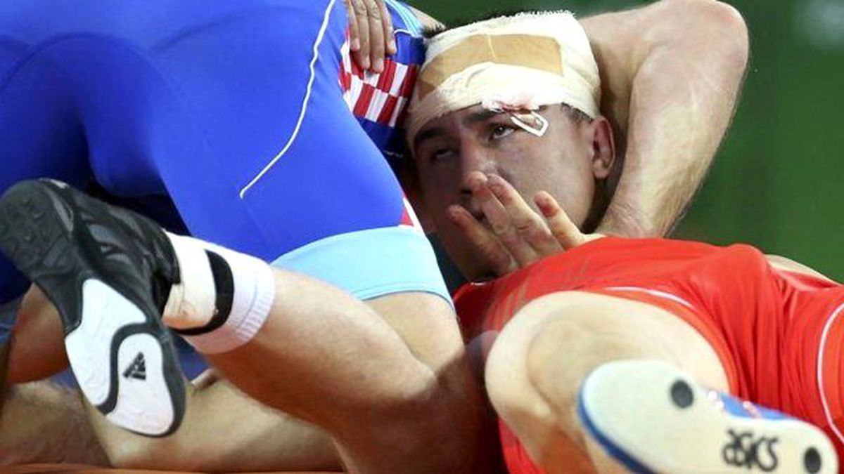 Rio Olimpiyatları'nda Rus Güreşçi Bayıldı