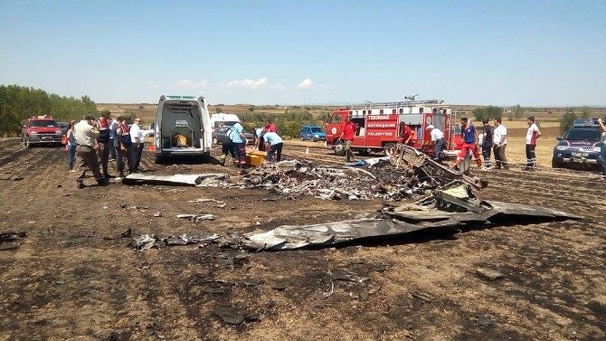 Tekirdağ\'da Eğitim Uçağı Düştü: 2 Ölü