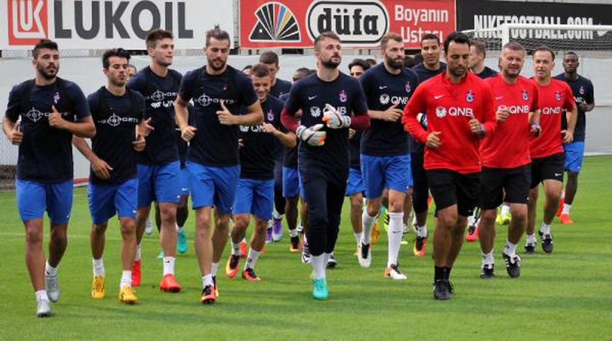 Trabzonspor\'da Neşeli Antrenman
