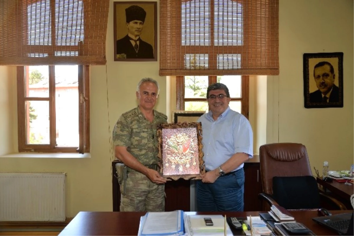 Albay Mehmet Yiğit\'ten Başkan Vekili Nihat Can\'a Veda Ziyareti