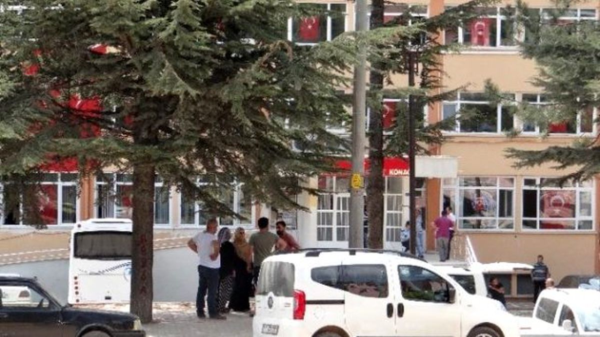 Bilecik\'in Gölpazarı İlçesinde 2 İnfaz Koruma Memuru Gözaltında