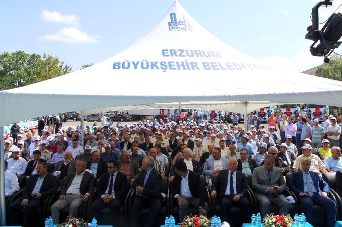 Büyükşehir\'in 7. Dev Araç Filosu Tanıtımı Yapıldı
