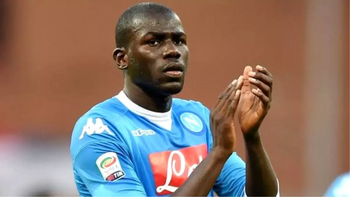 Chelsea\'den, Napoli\'nin Stoperi Kalidou Koulibaly\'ye 70 Milyon Euro\'luk Teklif