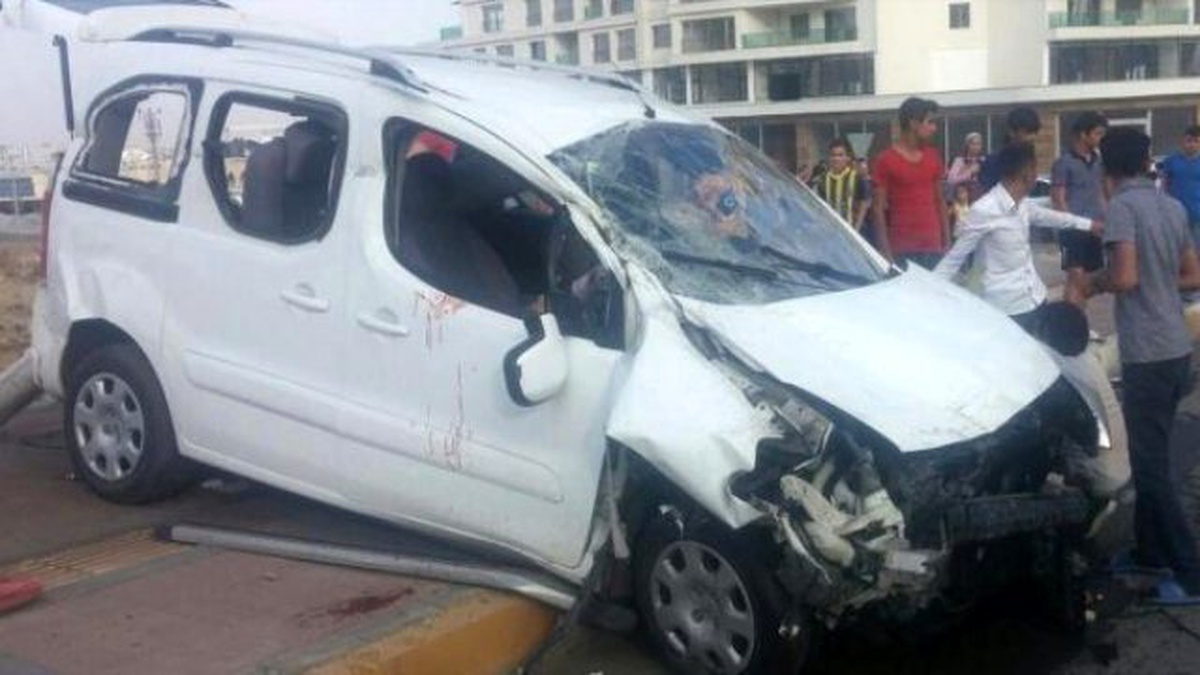 Diyarbakır\'da Trafik Kazası: 4 Yaralı