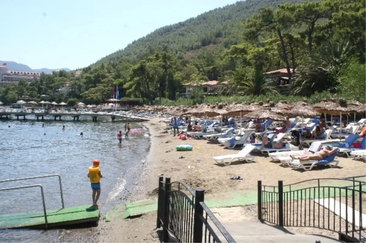 Erdoğan'ın Konakladığı Otele Turist Yağıyor