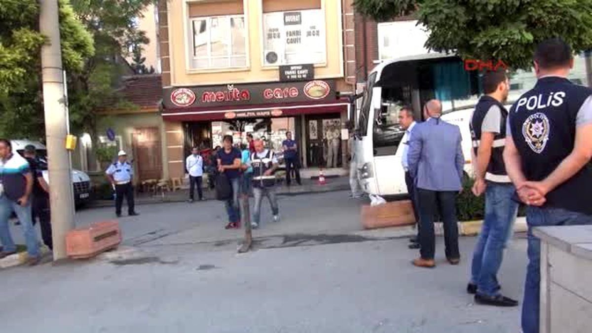 Eskişehir Anadolu Üniversitesi\'nde Fetö Operasyonu: 20 Gözaltı