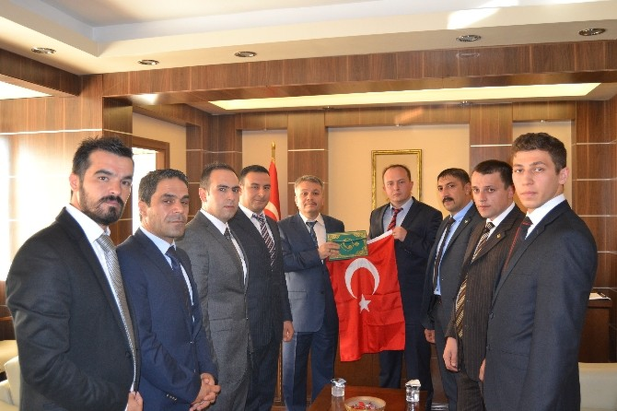 Eskişehir Ülkü Ocakları\'ndan Emniyet Müdürü Şahin\'e Ziyaret