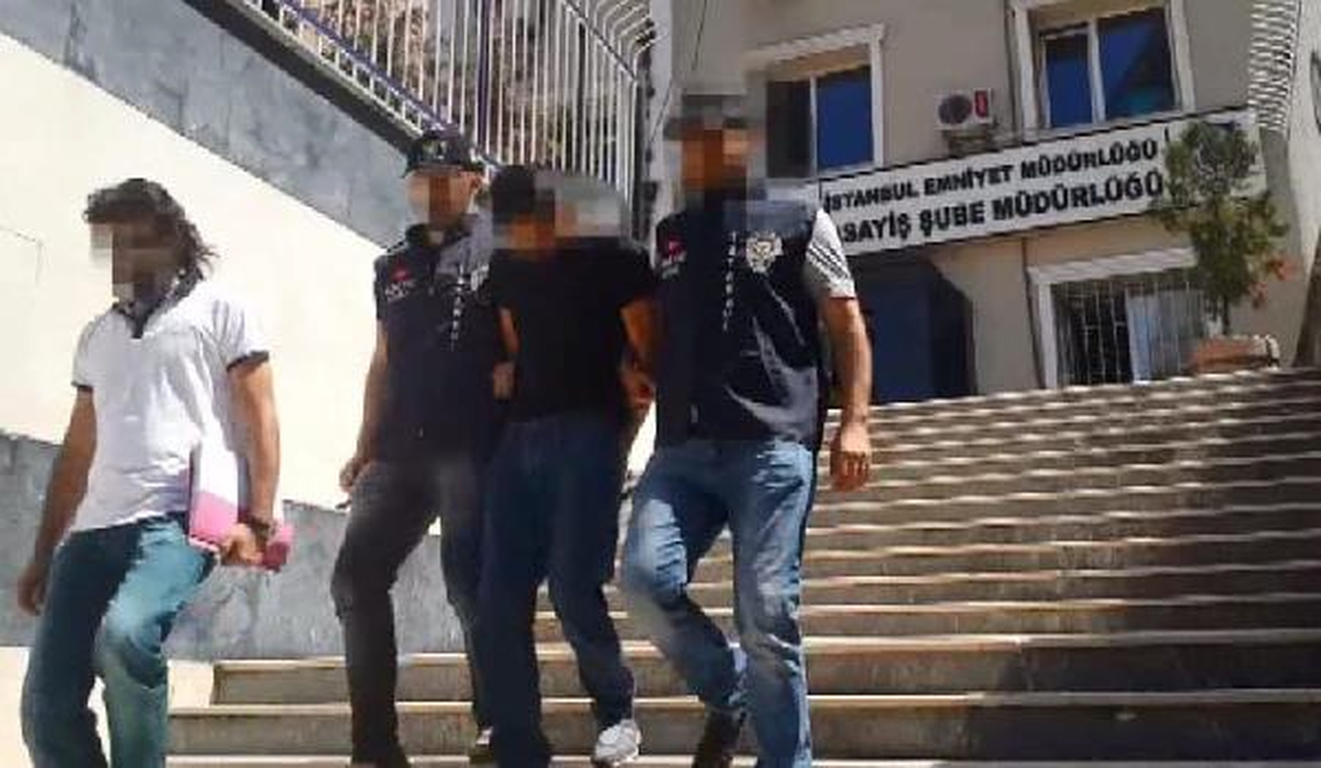 Fatih\'te Bıçaklanan Kuyumcu Hayatını Kaybetti