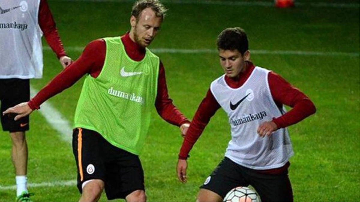Galatasaray, Genç Futbolcu Gökay Güney ile Resmi Sözleşme İmzaladı