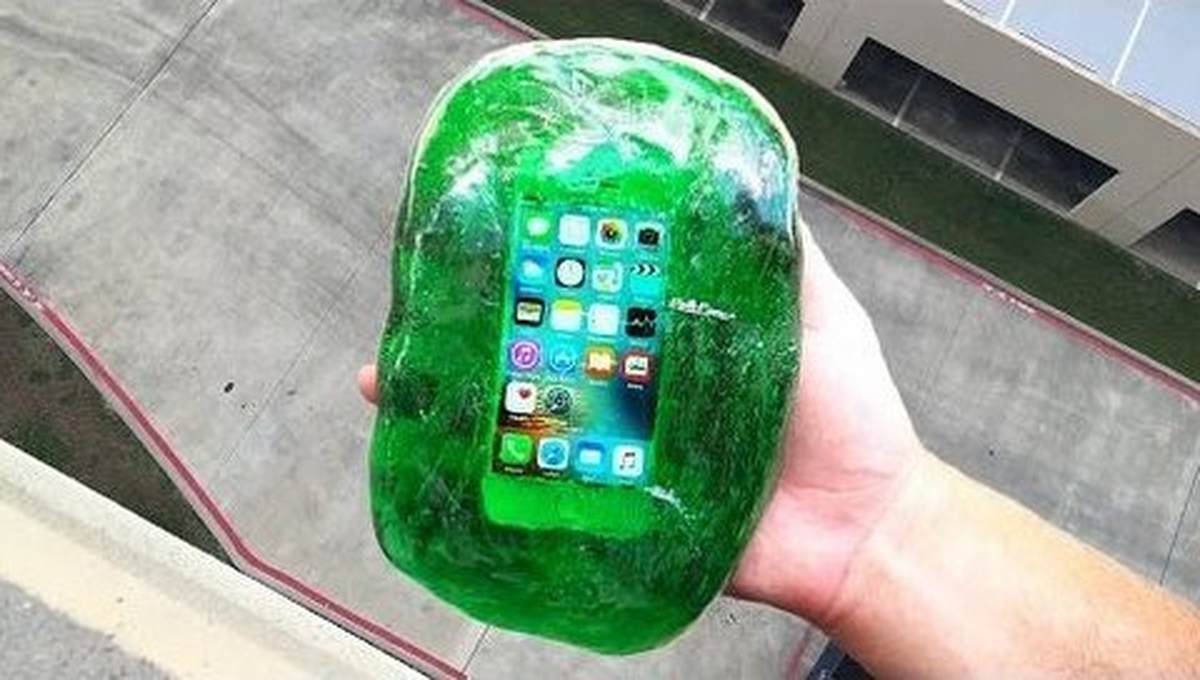 İphone\'a "Flubber" ile İşkence Testi!