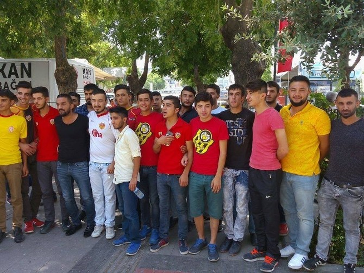 Malatyaspor Taraftarlar Derneği Kan Vermek İçin Elazığ\'a Gitti