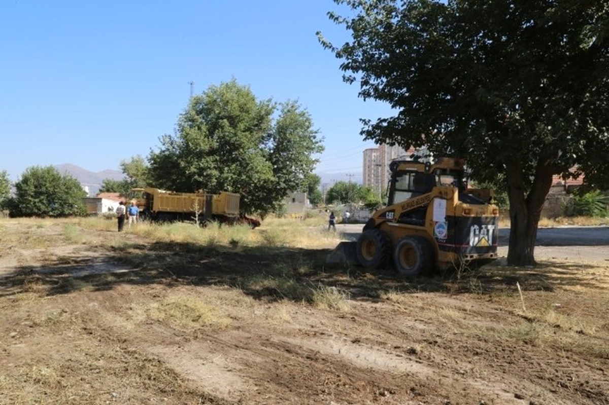 Melikgazi\'de Son Bahar Temizlik Kampanyası Başladı