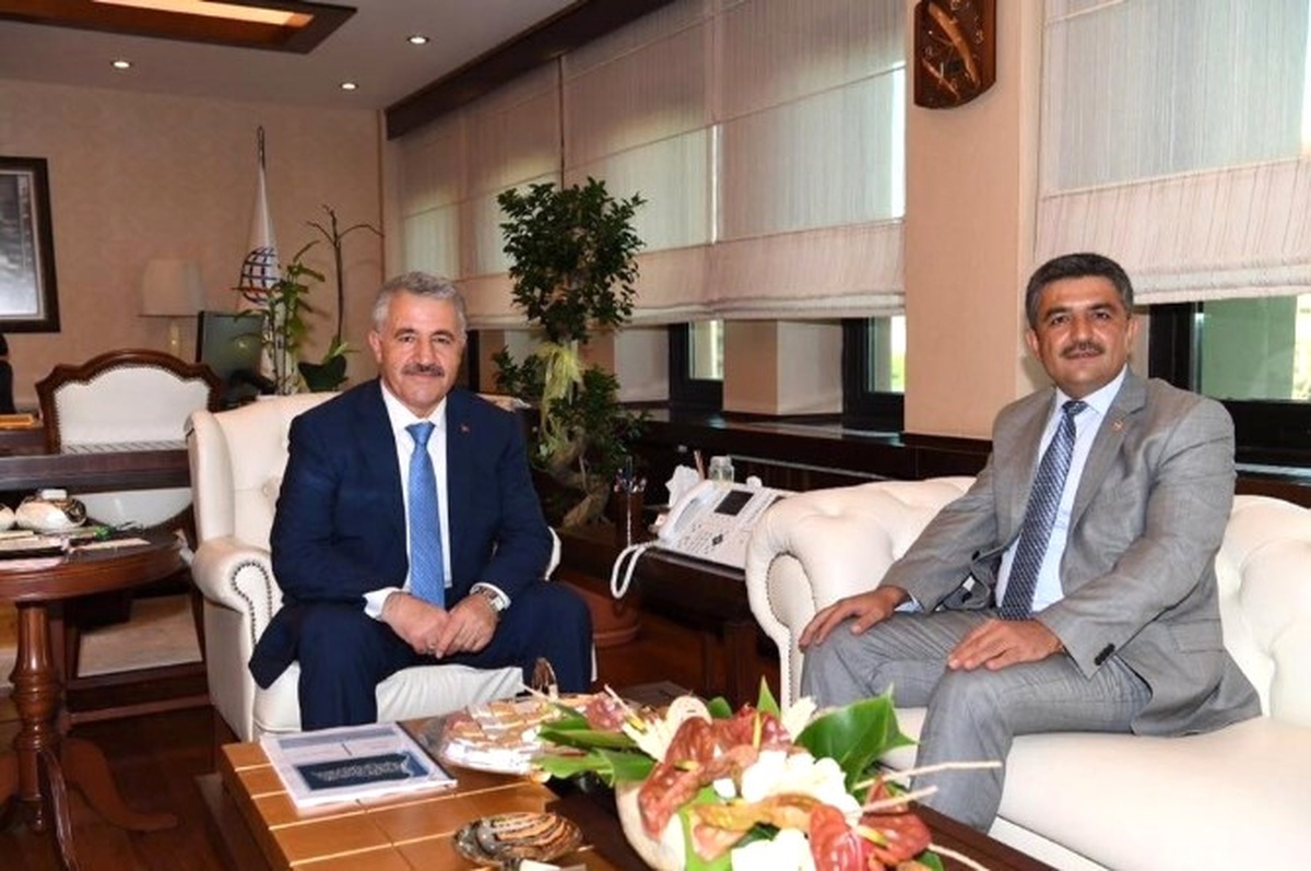 Milletvekili Polat, Bakan Arslan\'ı Ziyaret Etti