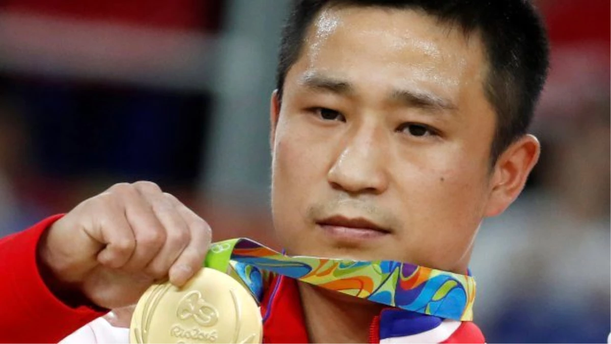 Rio\'da Altın Madalya Kazanan Ri Se-Gwang, Üzgün Tavrıyla Olay Oldu