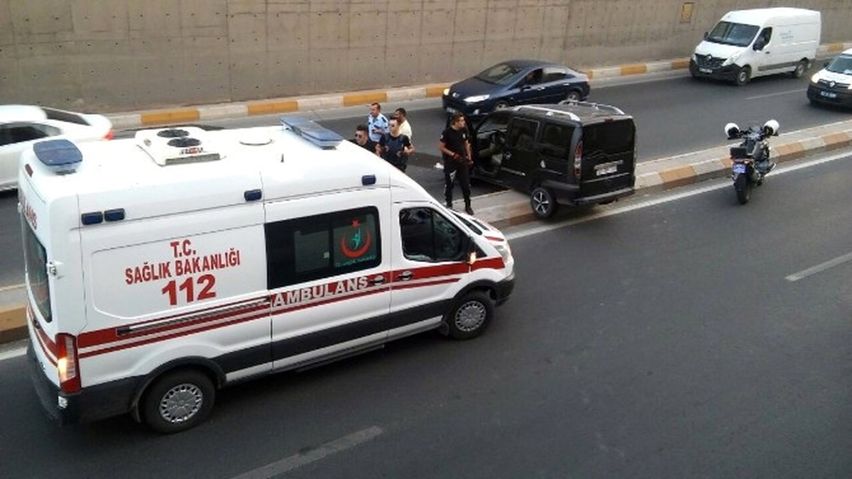 Şanlıurfa\'da Otomobil Takla Attı: 1 Yaralı