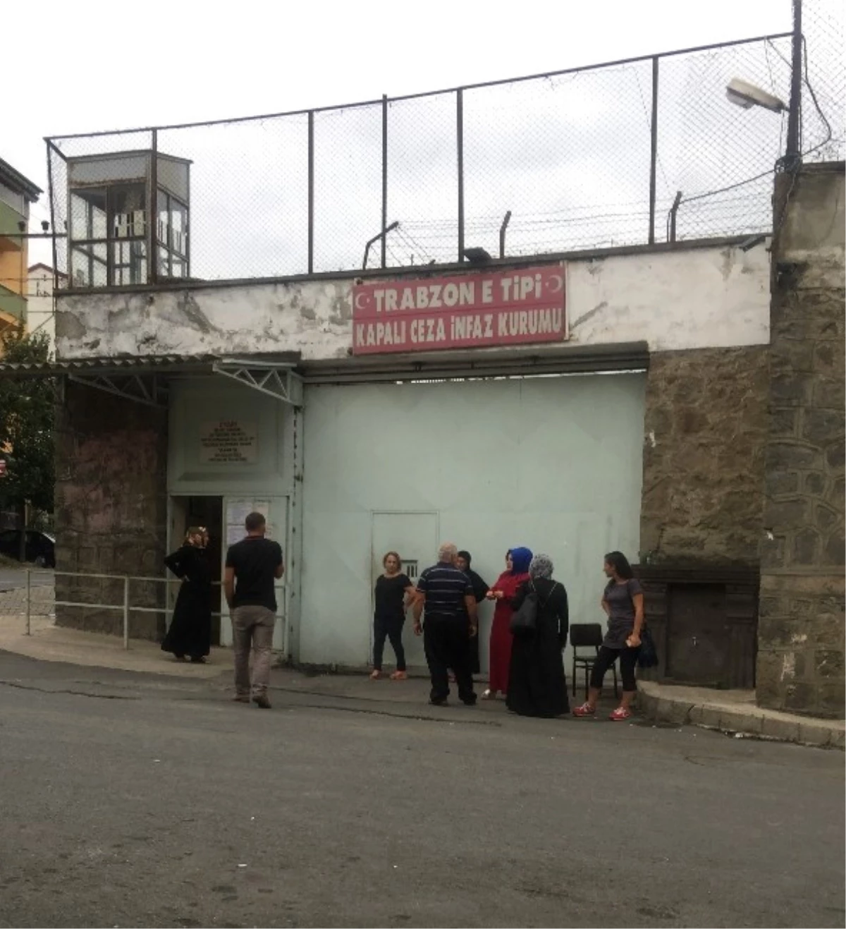 Trabzon\'da Denetimli Serbestlik Yasasından Yararlanan Mahkumlar Tahliye Olmaya Başladı