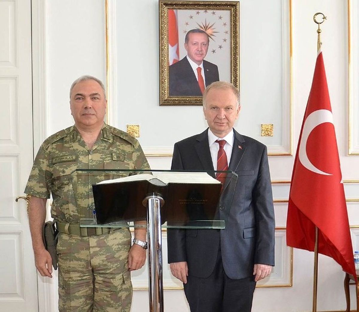 Tümgeneral Alparslan, Tekirdağ Valisini Ziyaret Etti