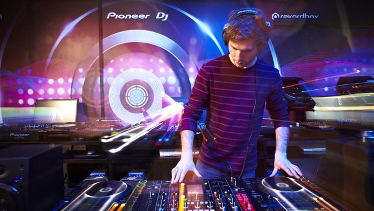 Türkiye\'nin İlk "Dj Showroom"U Açıldı