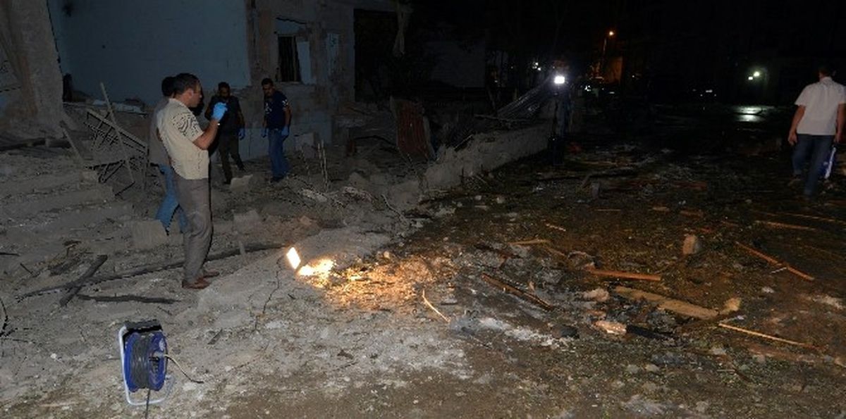 Van\'da Terör Saldırısı; 3 Ölü, 20 Yaralı
