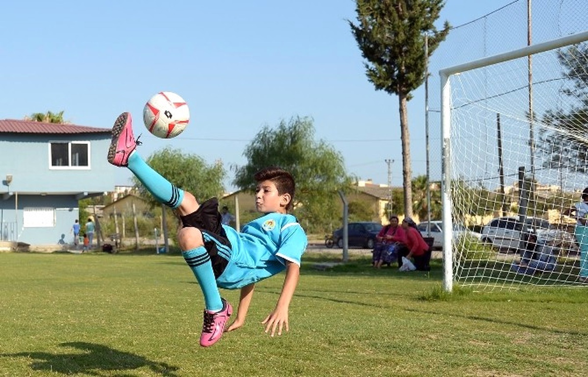 Yaz Futbol Okulları\'nda Sertifika Heyecanı