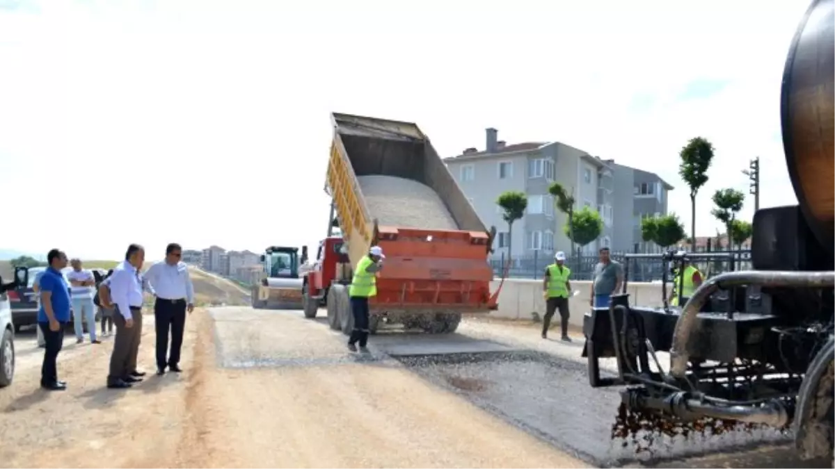 Alanyurt\'ta Asfalt Çalışmaları Sürüyor