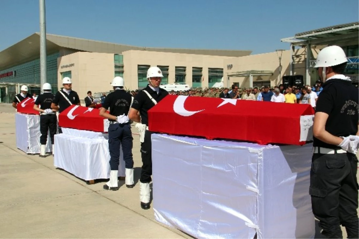 Elazığ Şehitleri Memleketlerine Uğurlandı