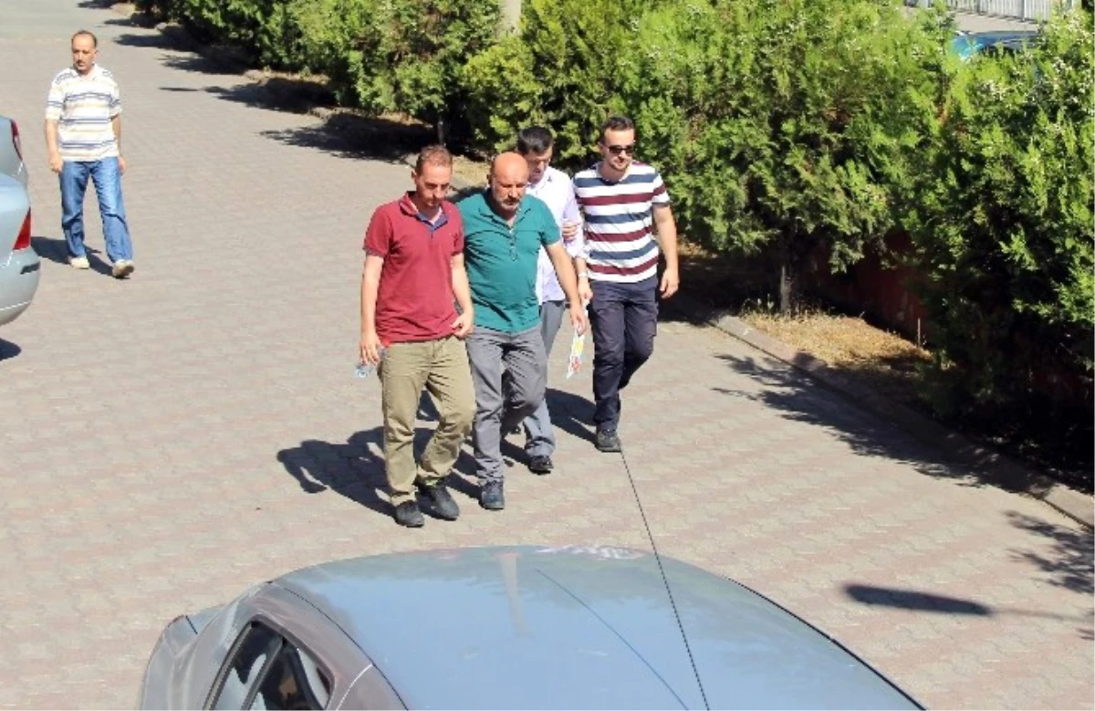 Karabük\'te Fetö Operasyonunda 8 Kişi Tutuklandı