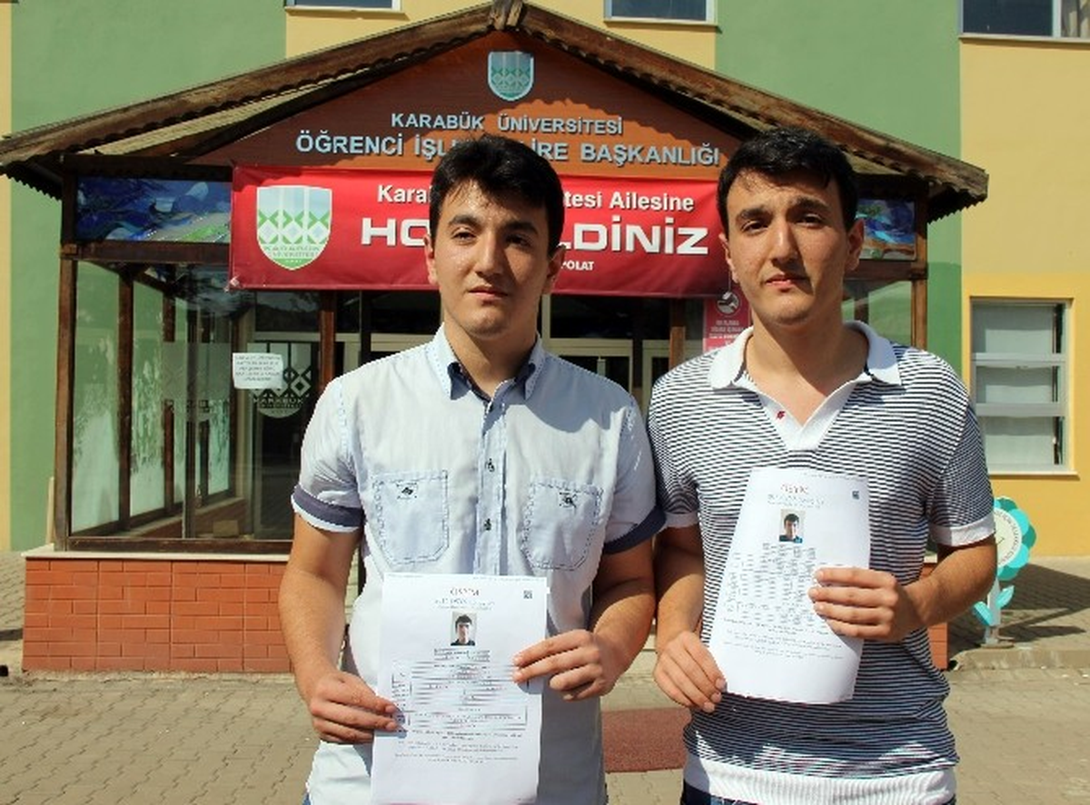 Karabüklü İkizler Fatih ve Berkay, Aynı Puanı Alıp Aynı Bölüme Yerleşti