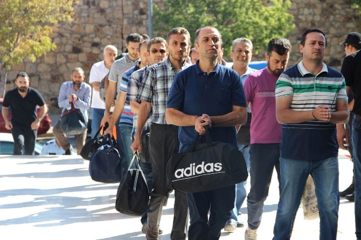 Nevşehir\'de Fetö/pdy\'den 19 Öğretmen Tutuklandı