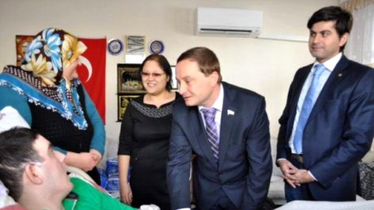 Rus Sporculardan Umut\'a Ziyaret