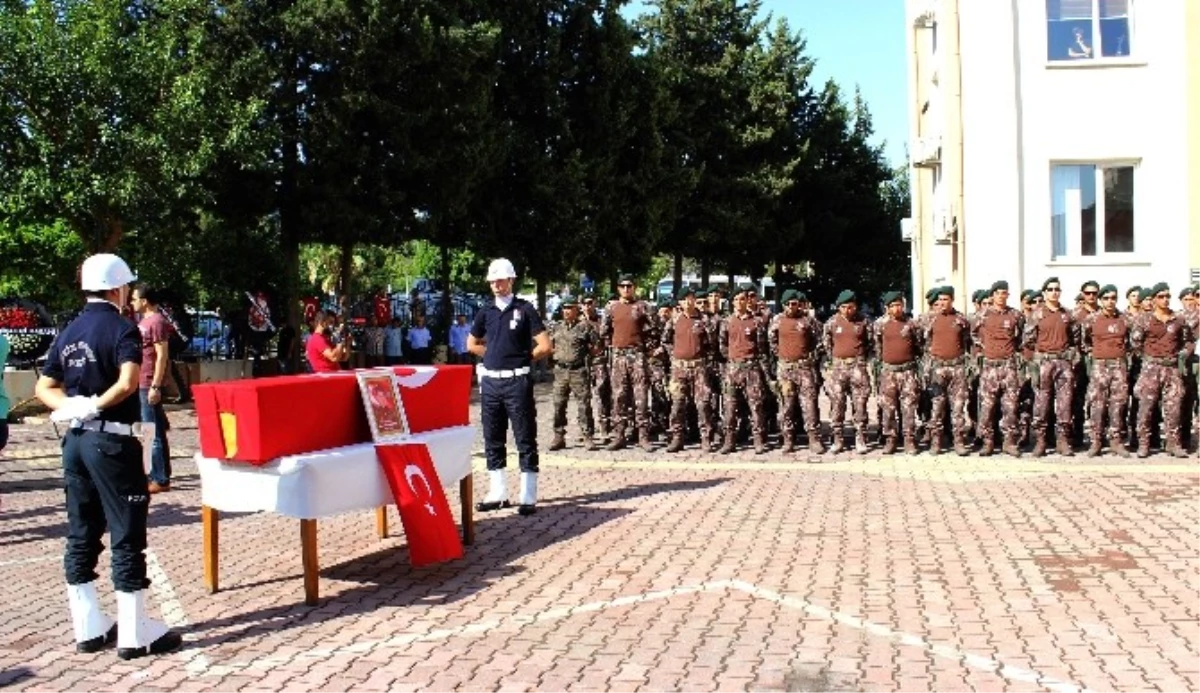 Şehit Polis Memuru İçin Tören Düzenlendi