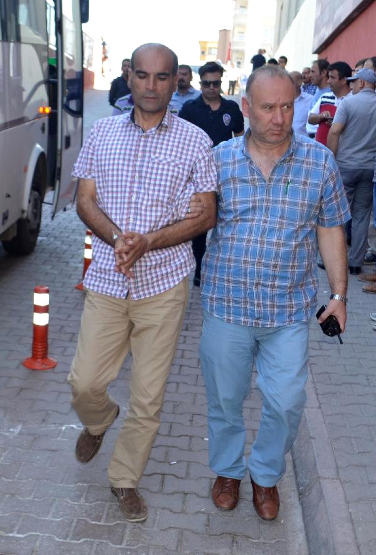 Fetö/pdy Soruşturmasında 13 Polis Tutuklandı