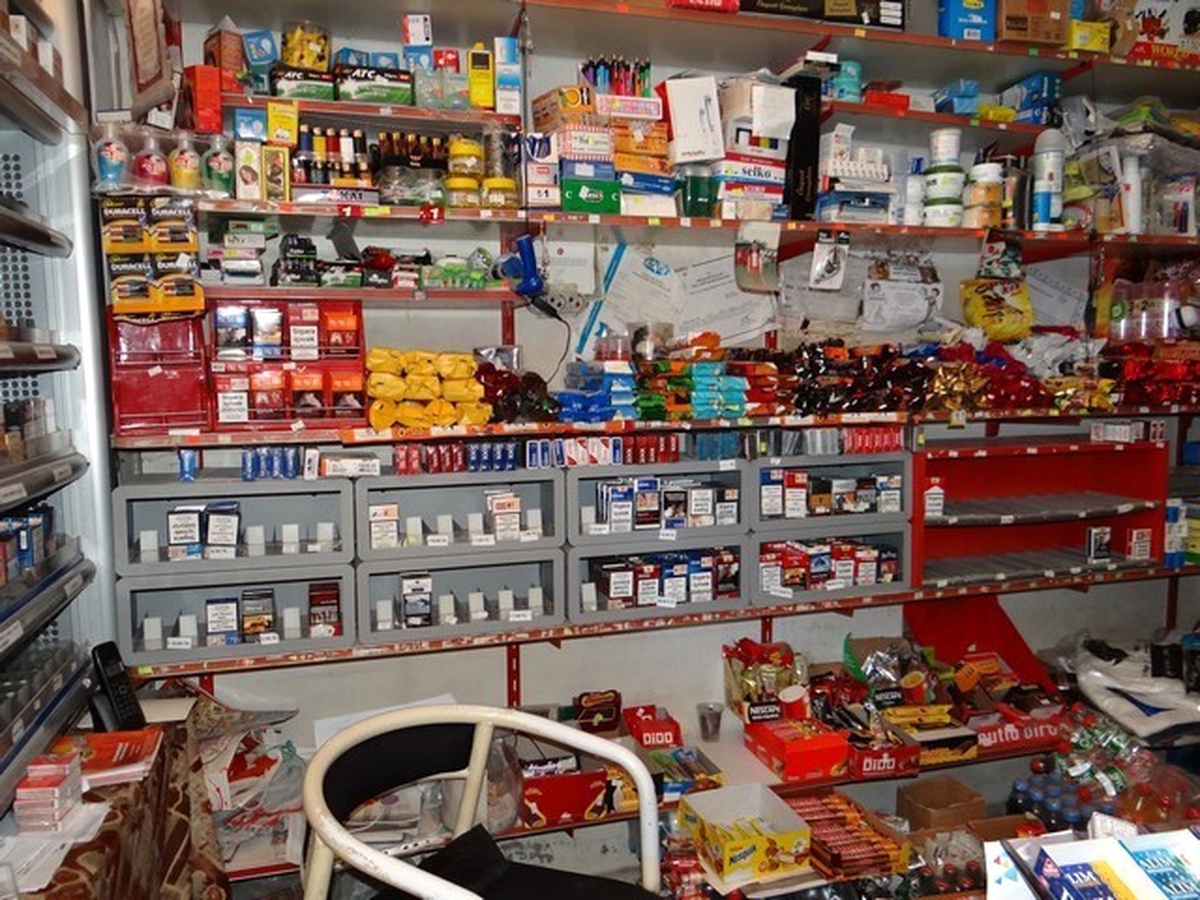 Hırsızlar Gölpazarı\'nda Bir Marketten 10 Bin Liralık Sigara Çaldı