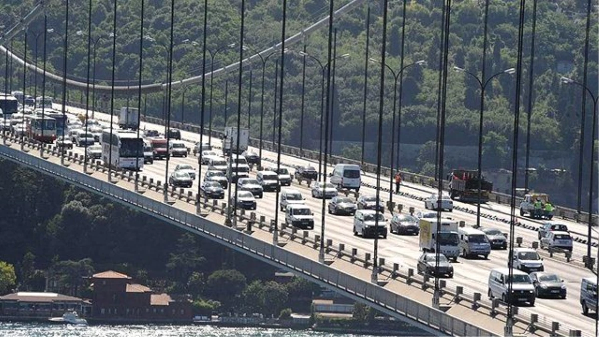 İstanbul\'da Yarın Bazı Yollar Trafiğe Kapatılacak!