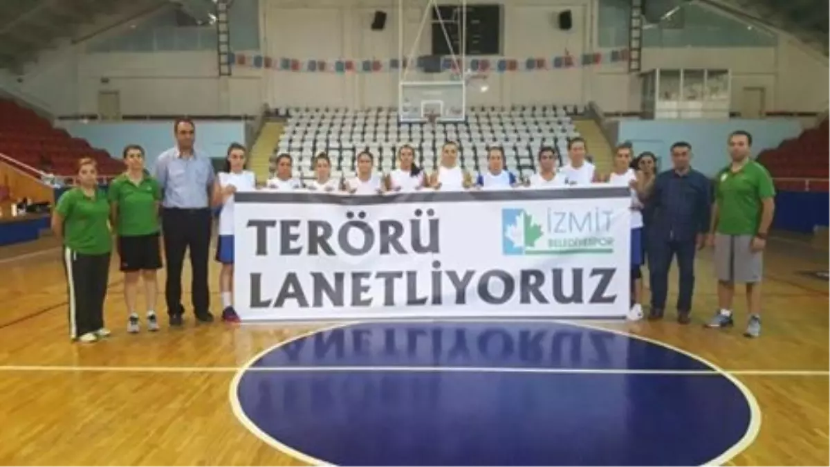 İzmit Belediyespor Kadın Basketbol Takımından Teröre Tepki