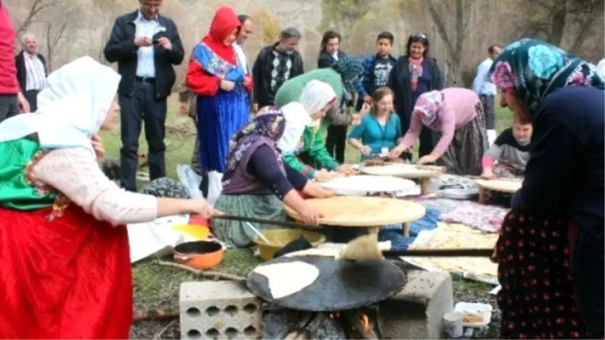 Konuk Öğrenciler "Köy Yaşamını" İnceledi