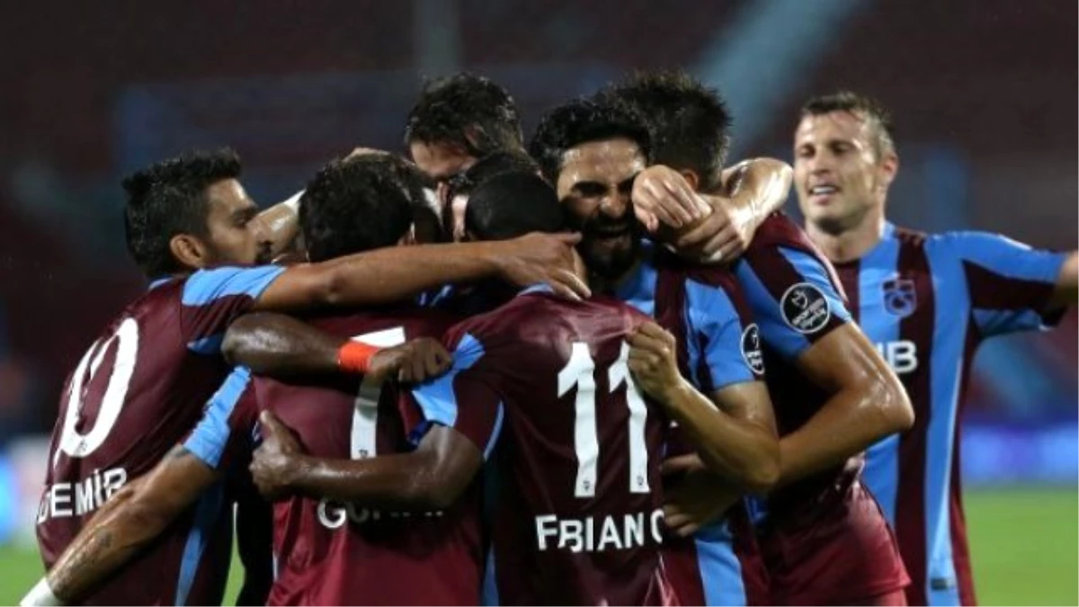 Spor Toto Süper Lig\'de Trabzonspor, Kasımpaşa\'yı 2-0 Yendi