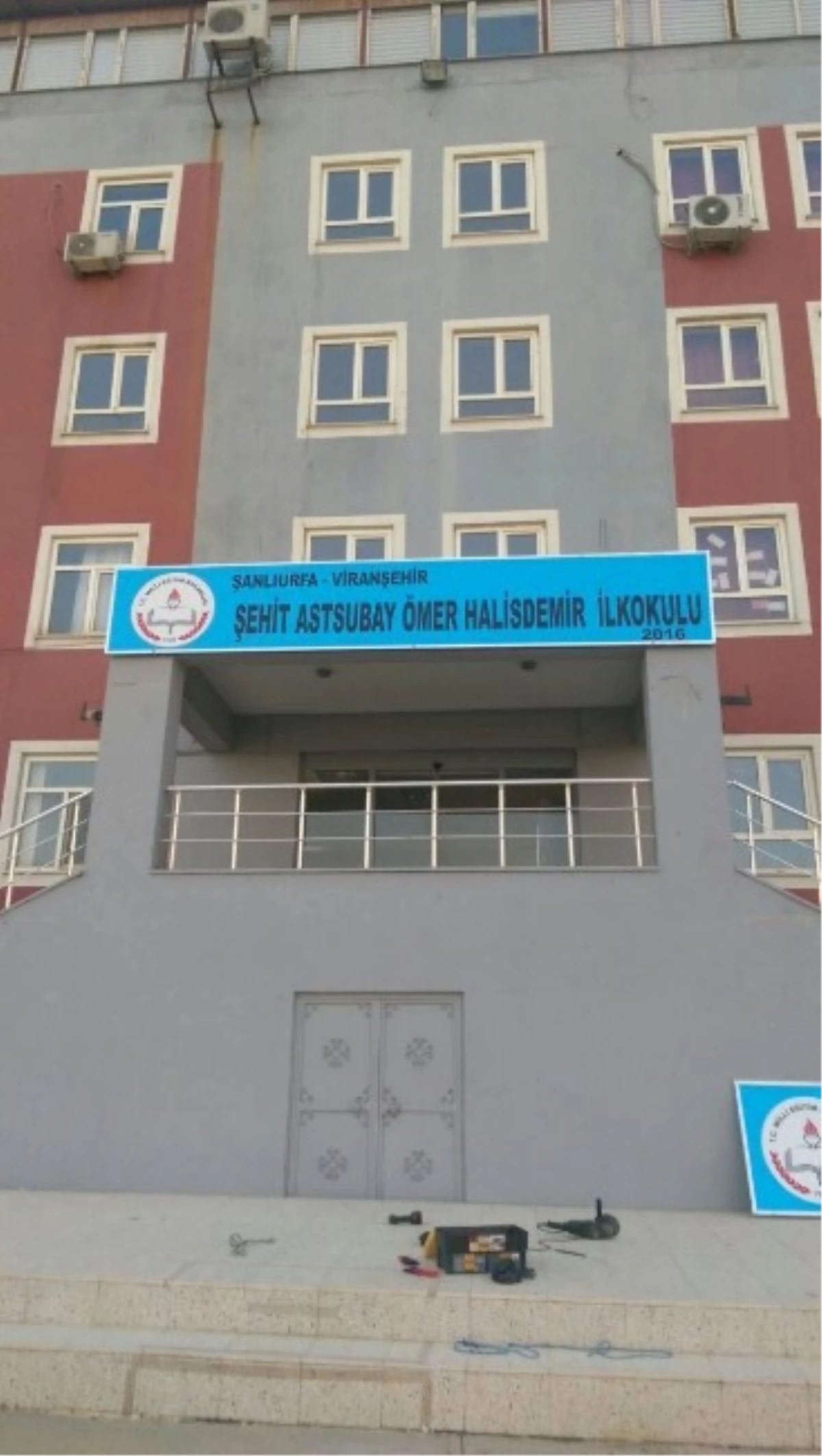 Viranşehir\'de Okula Şehit Astsubay Halisdemir\'in İsmi Verildi