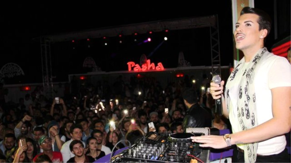Kerimcan Durmaz'a Sosyal Medyadan Tepki Yağıyor