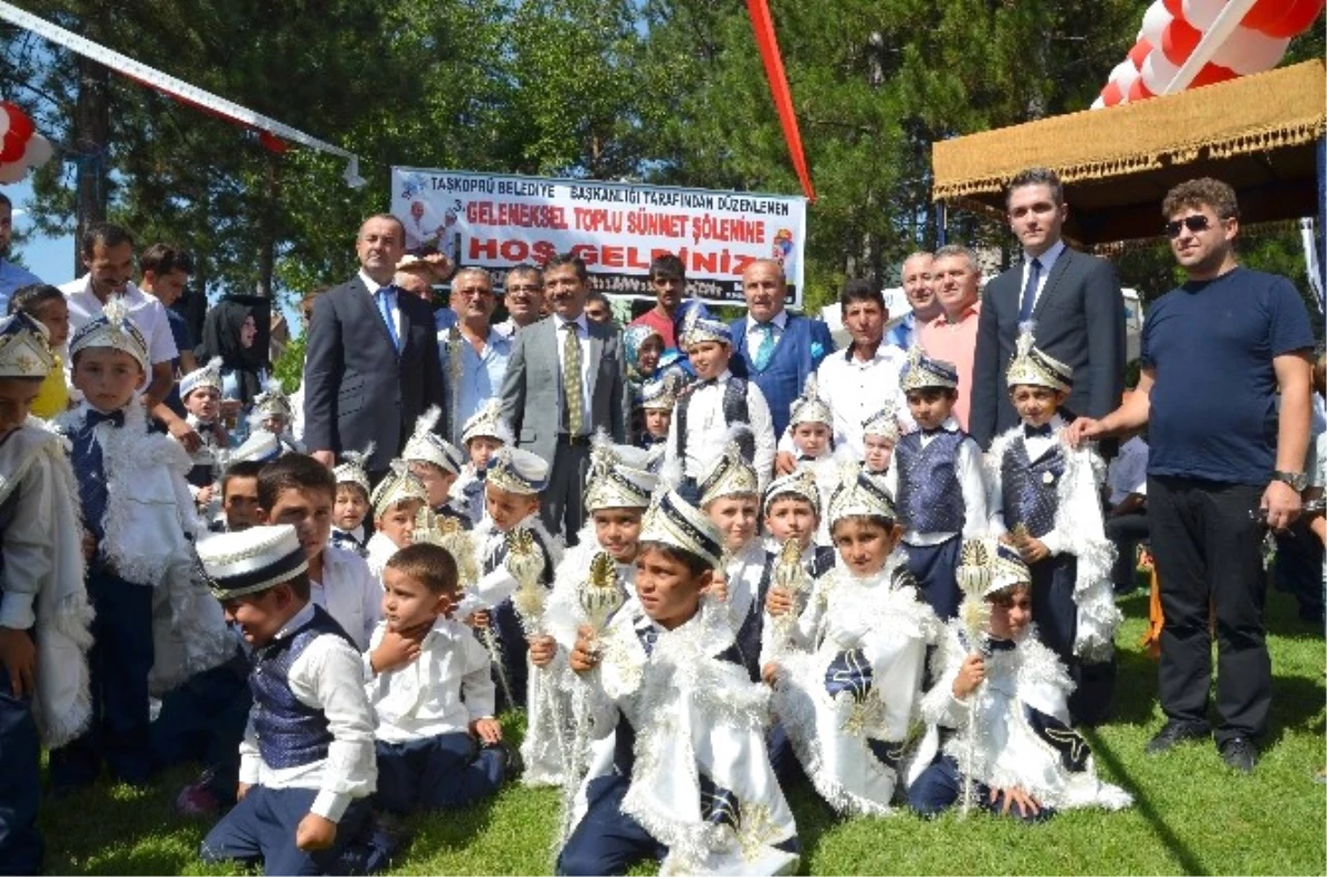 Taşköprü\'de Toplu Sünnet Şöleni Düzenlendi