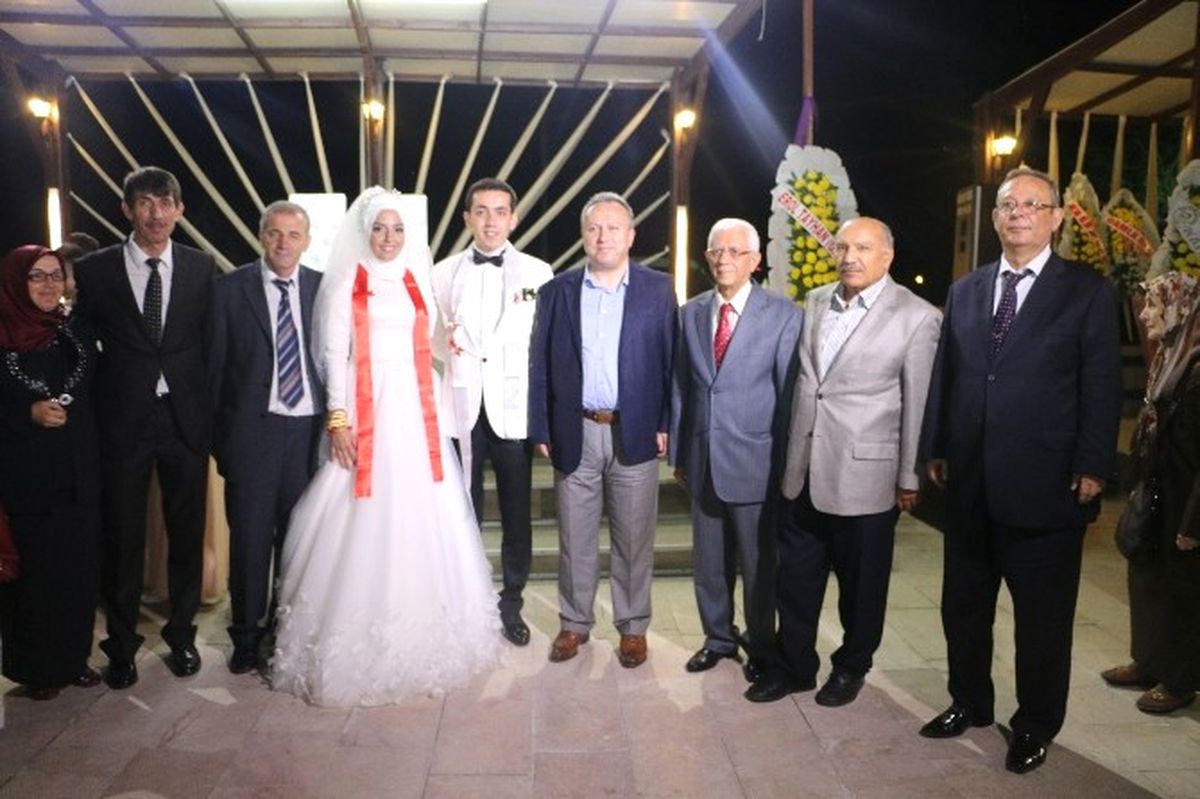 Altınkayık ve Ustaoğlu Aileleri Dünür Oldu