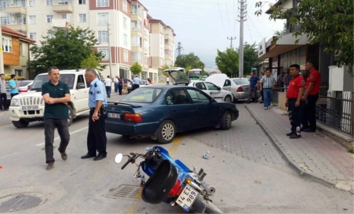 Bolu\'da Mahalle Arasında Zincirleme Trafik Kazası