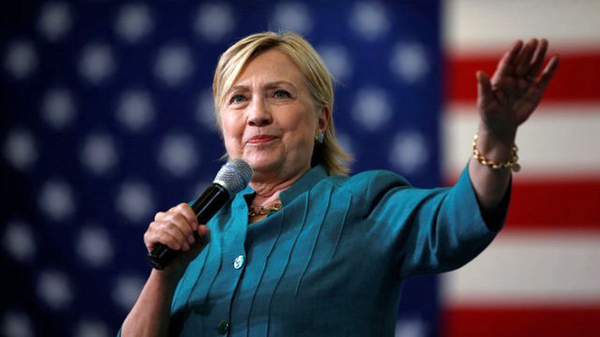 ABD\'li Ekonomistlere Göre En İyi Seçenek Clinton